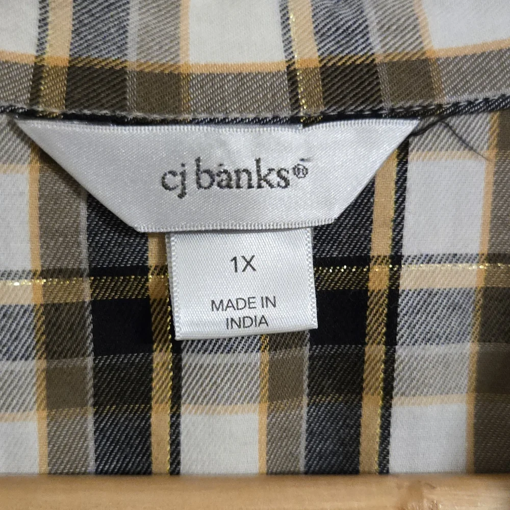 CJ Banks Women's Black And White Plaid Button Front Blouse Size 1X